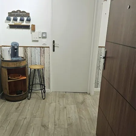 L'Escale-Chambre-Orly-T7-Rer C&D Bed & Breakfast Athis-Mons