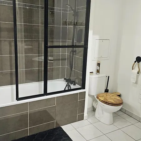 Bed & Breakfast L'Escale-Chambre-Orly-T7-Rer C&D *